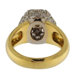 Anello cupola in oro giallo e bianco con pavè di diamanti