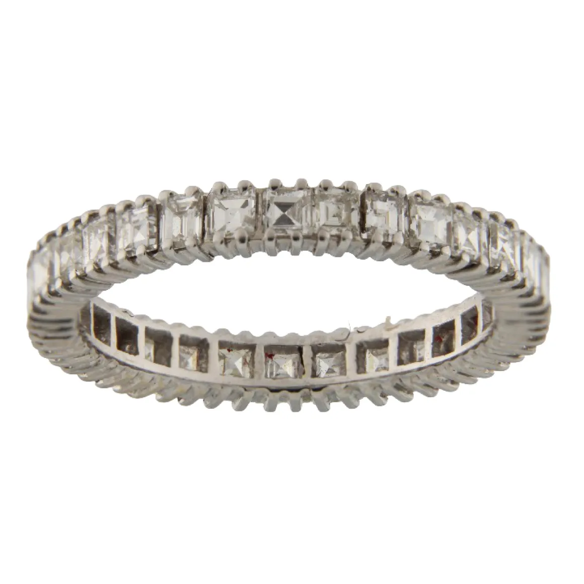 Anello eternity in oro bianco con diamanti taglio carrè 2,31 ct