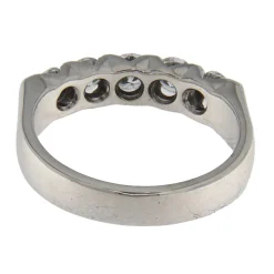 Anello fedina in oro bianco con diamanti 0,92 ct