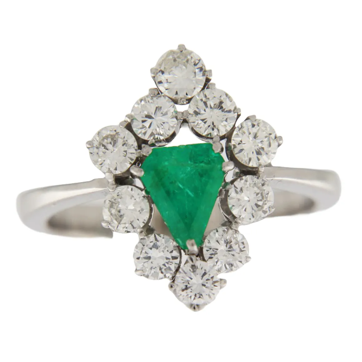 Anello in oro bianco con smeraldo 0,75 ct e contorno di diamanti