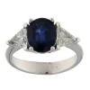 Anello in oro bianco con zaffiro 3,40 ct e diamanti taglio trilliant