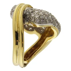 Anello in oro giallo e bianco con pavè di diamanti 1,96 ct
