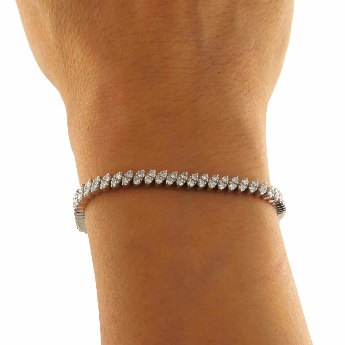 Bracciale tennis in oro bianco con diamanti taglio brillante 3,07 ct