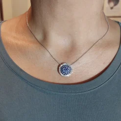 Girocollo in oro bianco con zaffiri e brillanti