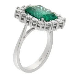 Guidetti | Anello in oro bianco con smeraldo 5,12 ct e diamanti