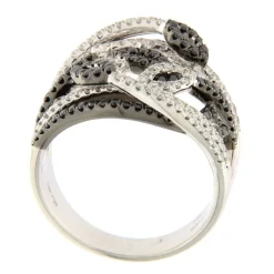 Guidetti | Anello in oro bianco con diamanti bianchi e neri taglio brillante