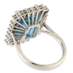 Guidetti | Anello in oro bianco con acquamarina certificata IGI e diamanti