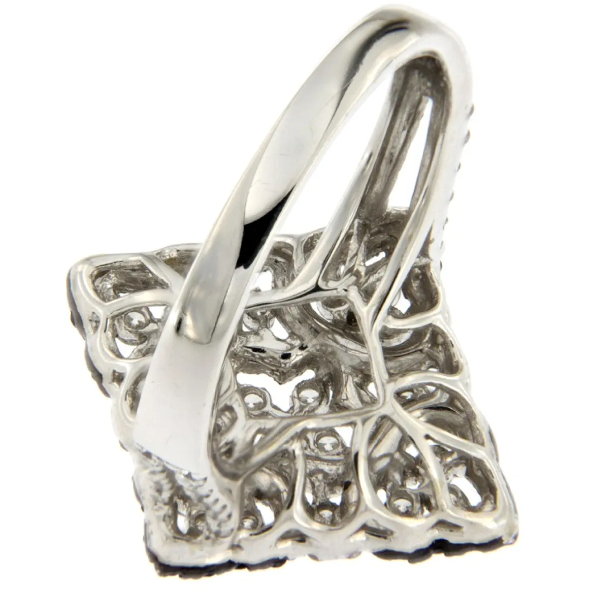 Guidetti | Anello rombo in oro bianco con diamanti bianchi e neri