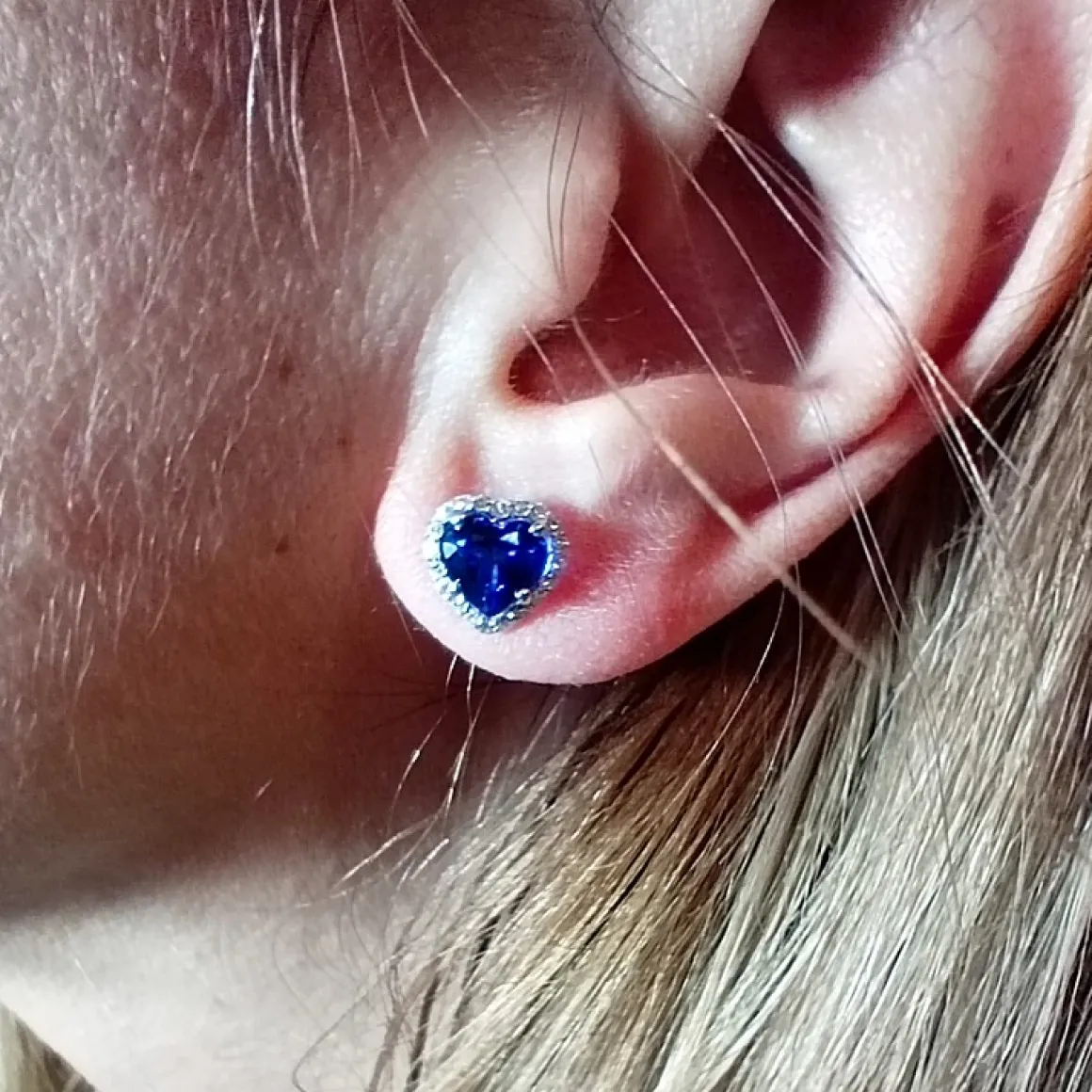 Guidetti | Orecchini in oro bianco con tanzaniti e diamanti