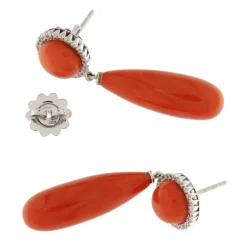 Guidetti | Orecchini pendenti in oro bianco con coralli e diamanti