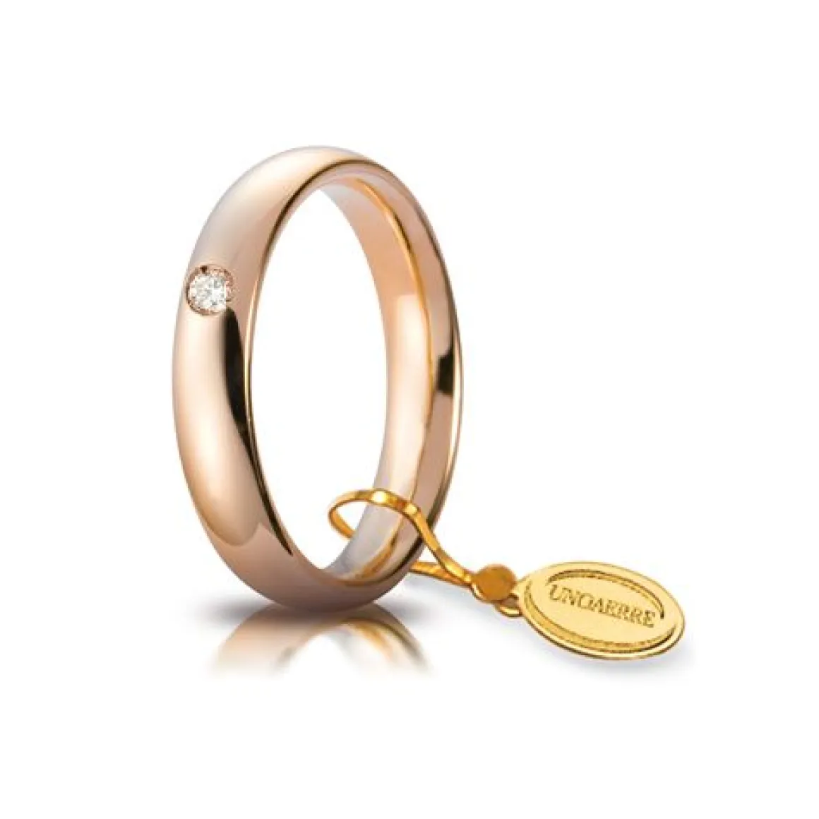 Unoaerre | Fede nuziale “Comoda” in oro rosa mm 4 con brillante ct 0,05